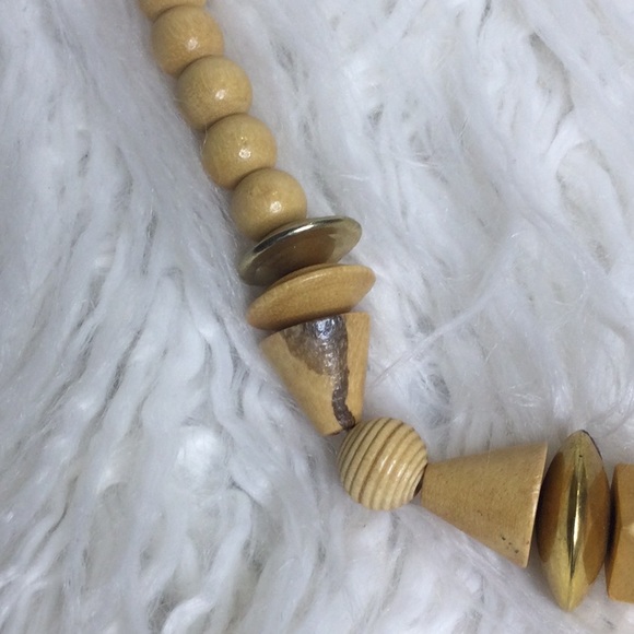 Used Light Brown Wooden Necklace - Picture 6 of 7